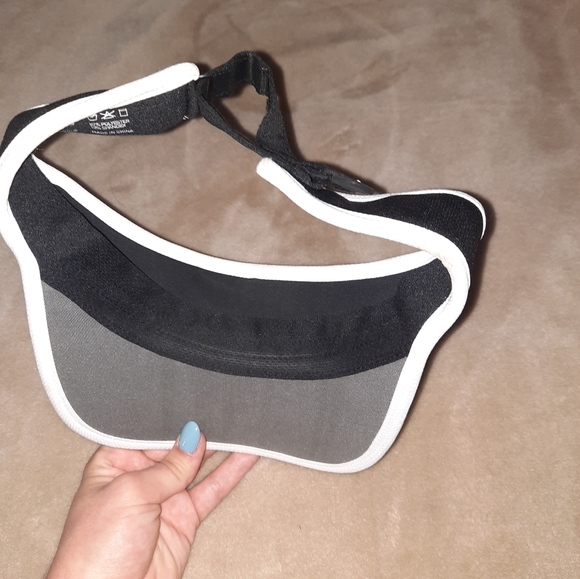 Adidas climalite visor - Picture 4 of 4
